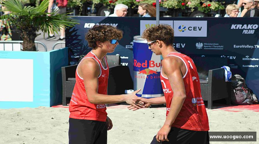 LEHU乐虎游戏官网汗水诠释荣耀，坚定向前